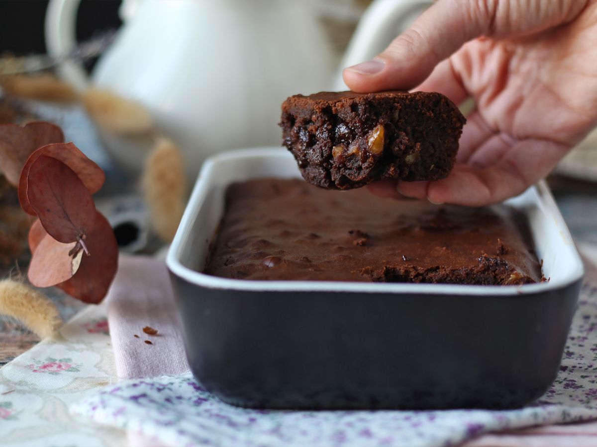 Suklaa- ja saksanpähkinäbrownie Air Fryerissa