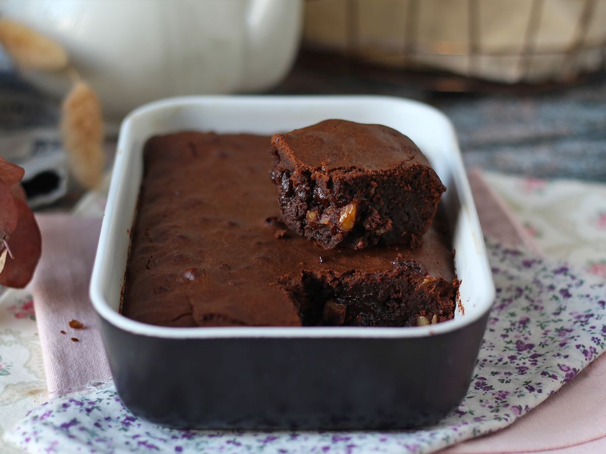 Suklaa- ja saksanpähkinäbrownie Air Fryerissa - kuva 8