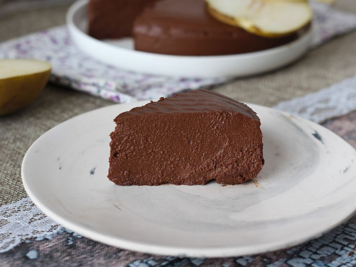 Suklaa-päärynäfudge, superhelppo jälkiruoka, jossa on vain 2 ainesosaa! - kuva 7