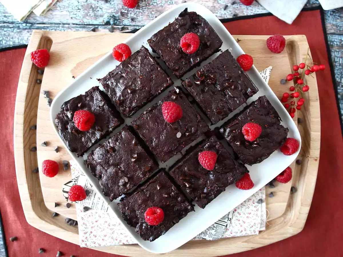 Suklaa-vadelma-brownie, puhdasta herkuttelua! - kuva 2