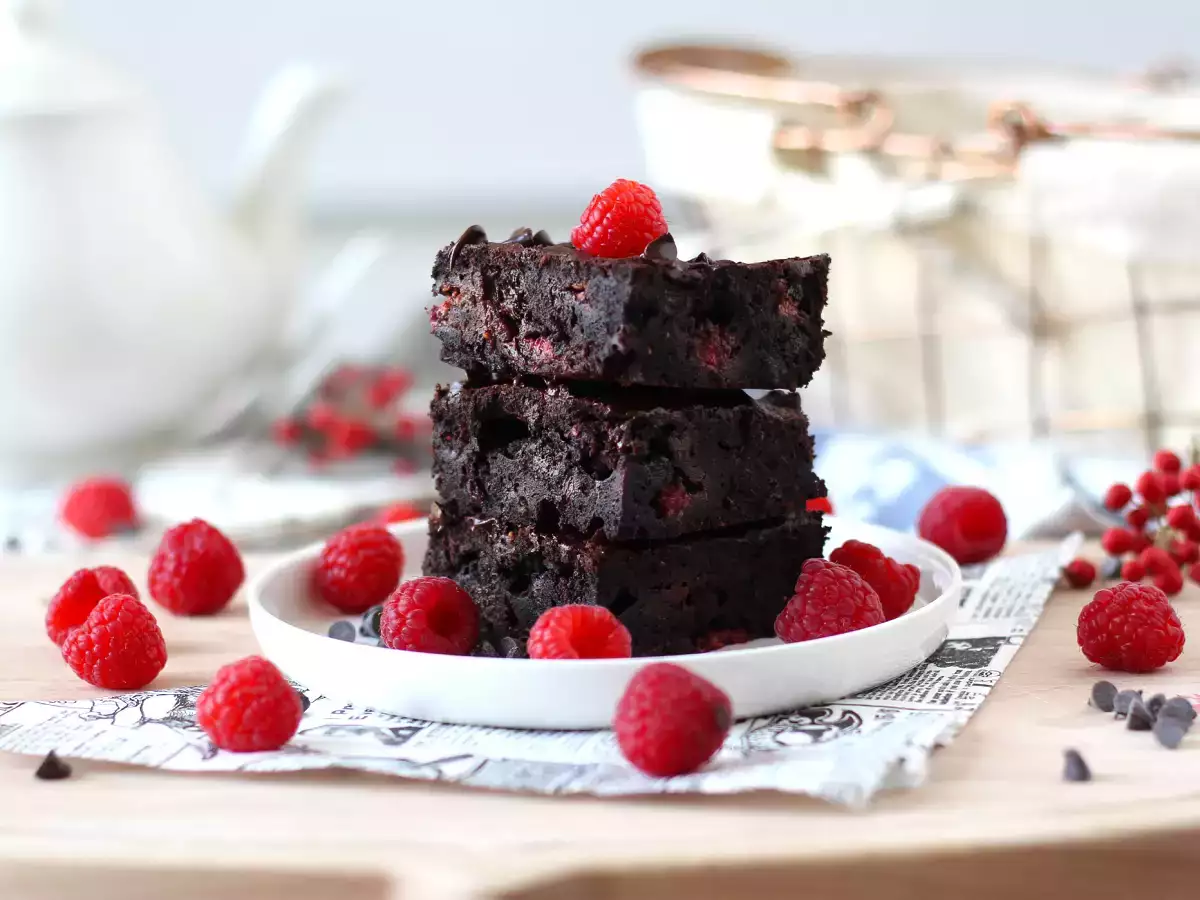 Suklaa-vadelma-brownie, puhdasta herkuttelua! - kuva 3