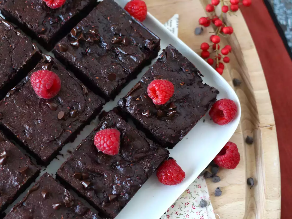 Suklaa-vadelma-brownie, puhdasta herkuttelua! - kuva 6