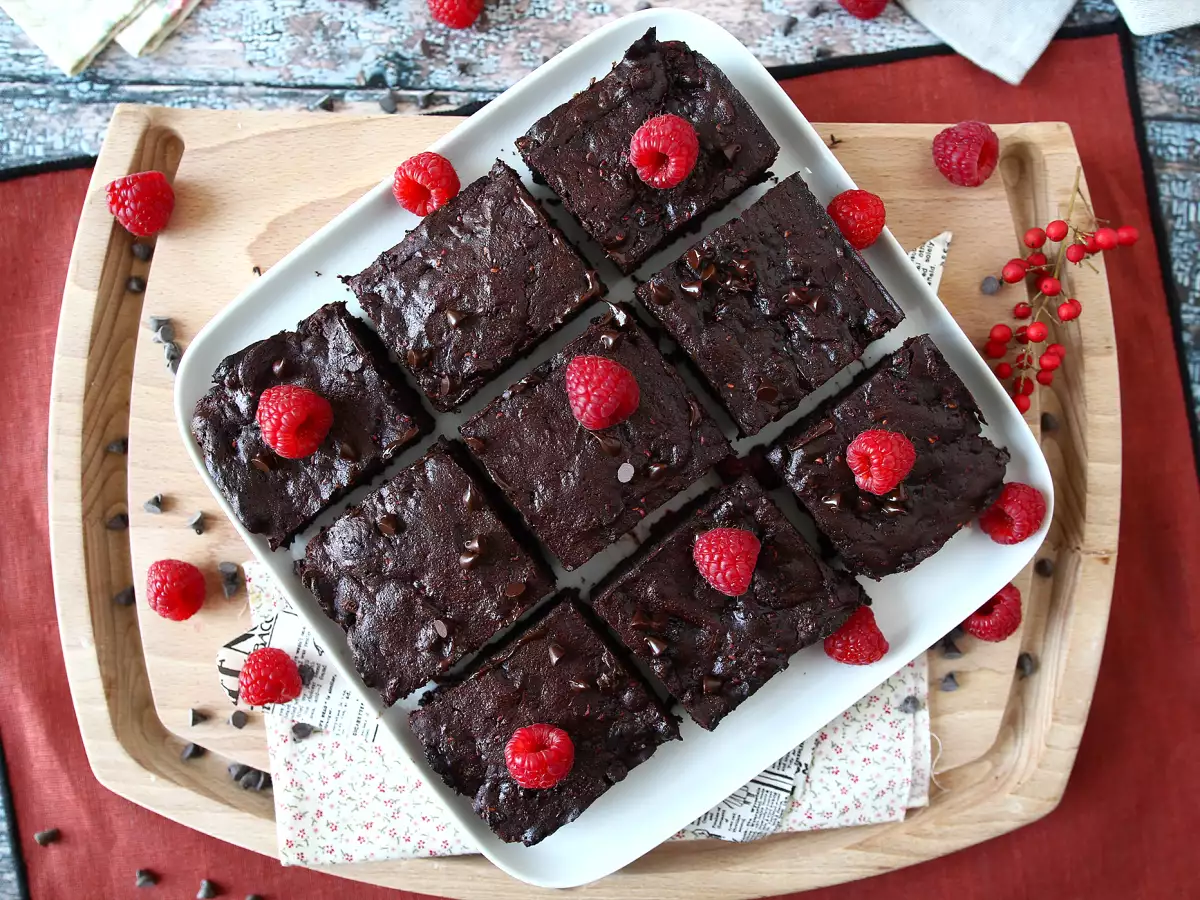 Suklaa-vadelmabrownie – puhdasta herkuttelua! - kuva 2