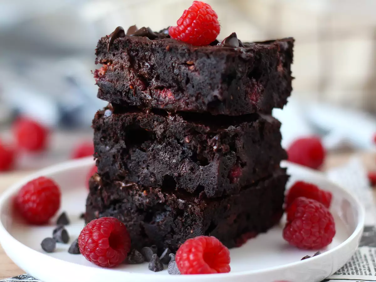 Suklaa-vadelmabrownie – puhdasta herkuttelua! - kuva 5