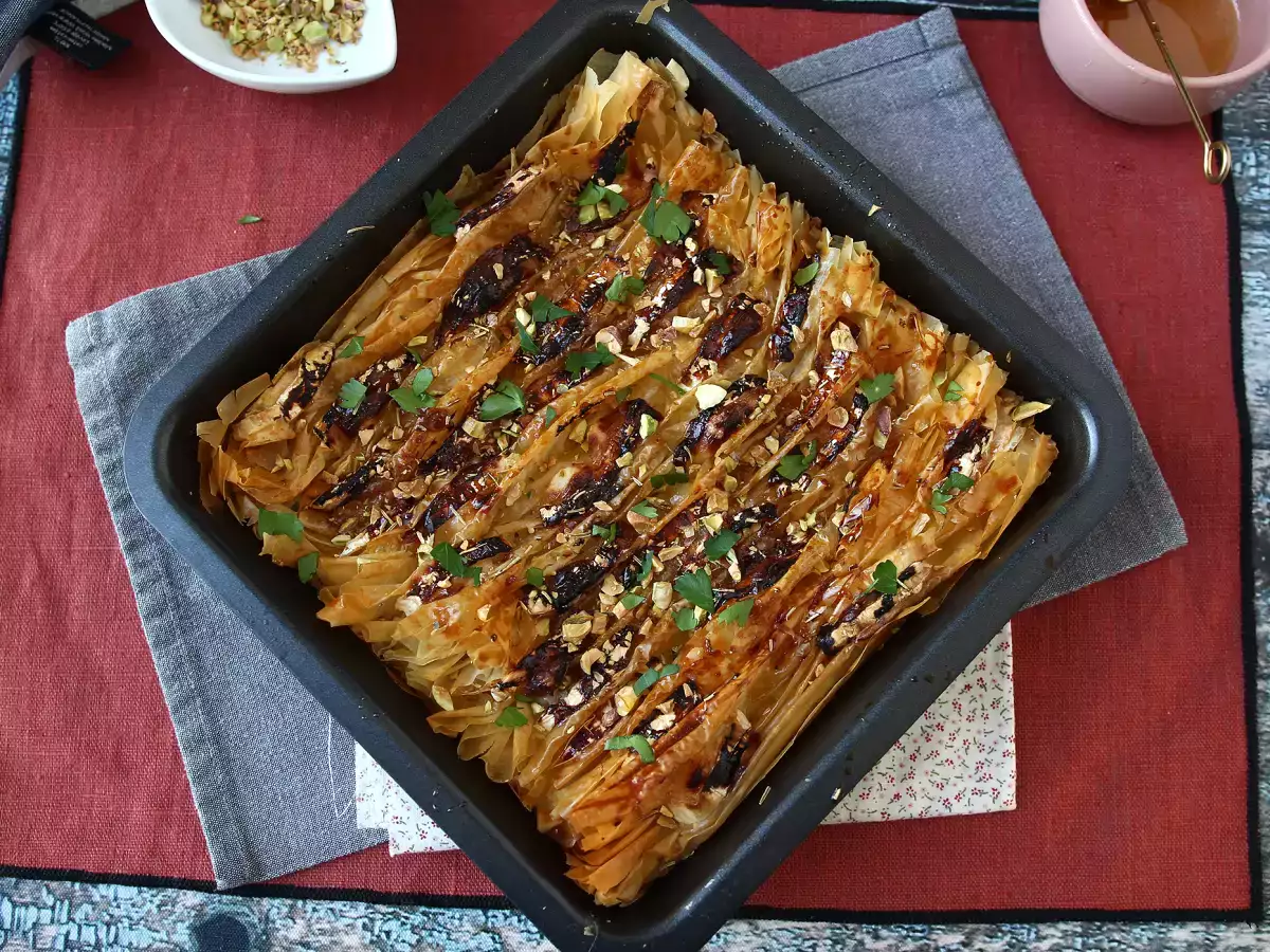Suolainen crinkle-kakku vuohenjuustolla ja hunajalla - kuva 6