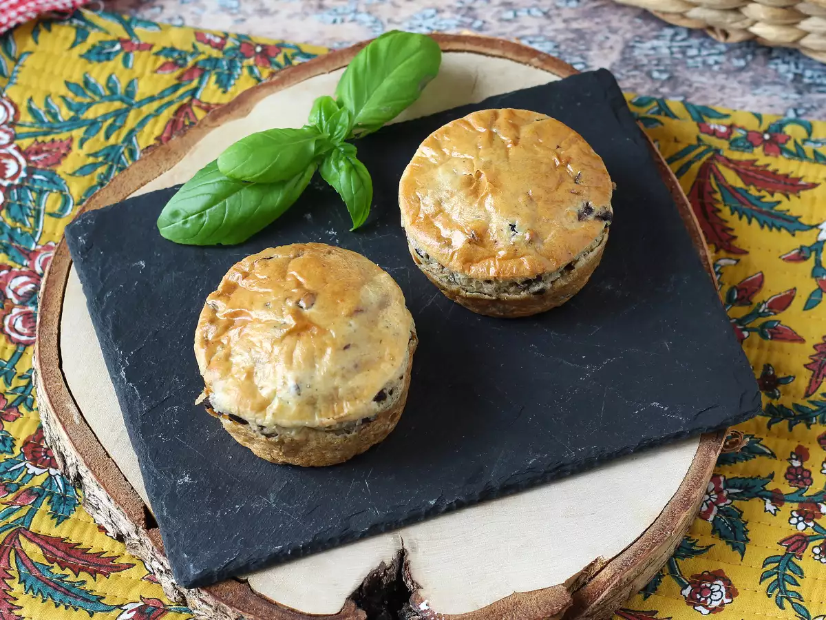 Suolaiset oliivi-Philadelphia-muffinit airfryerissa - kuva 5