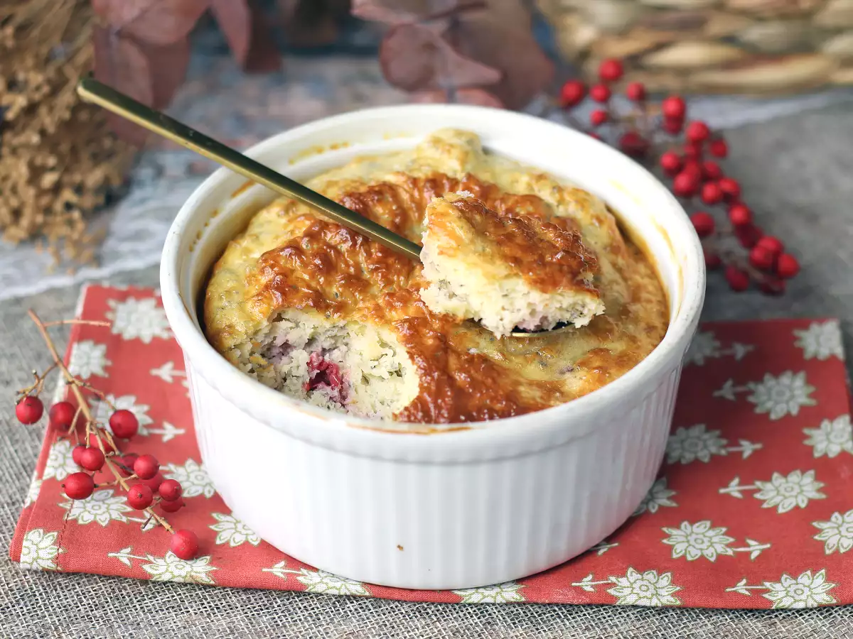 Super-yksinkertainen punainen hedelmä proteiinikakku - kuva 2