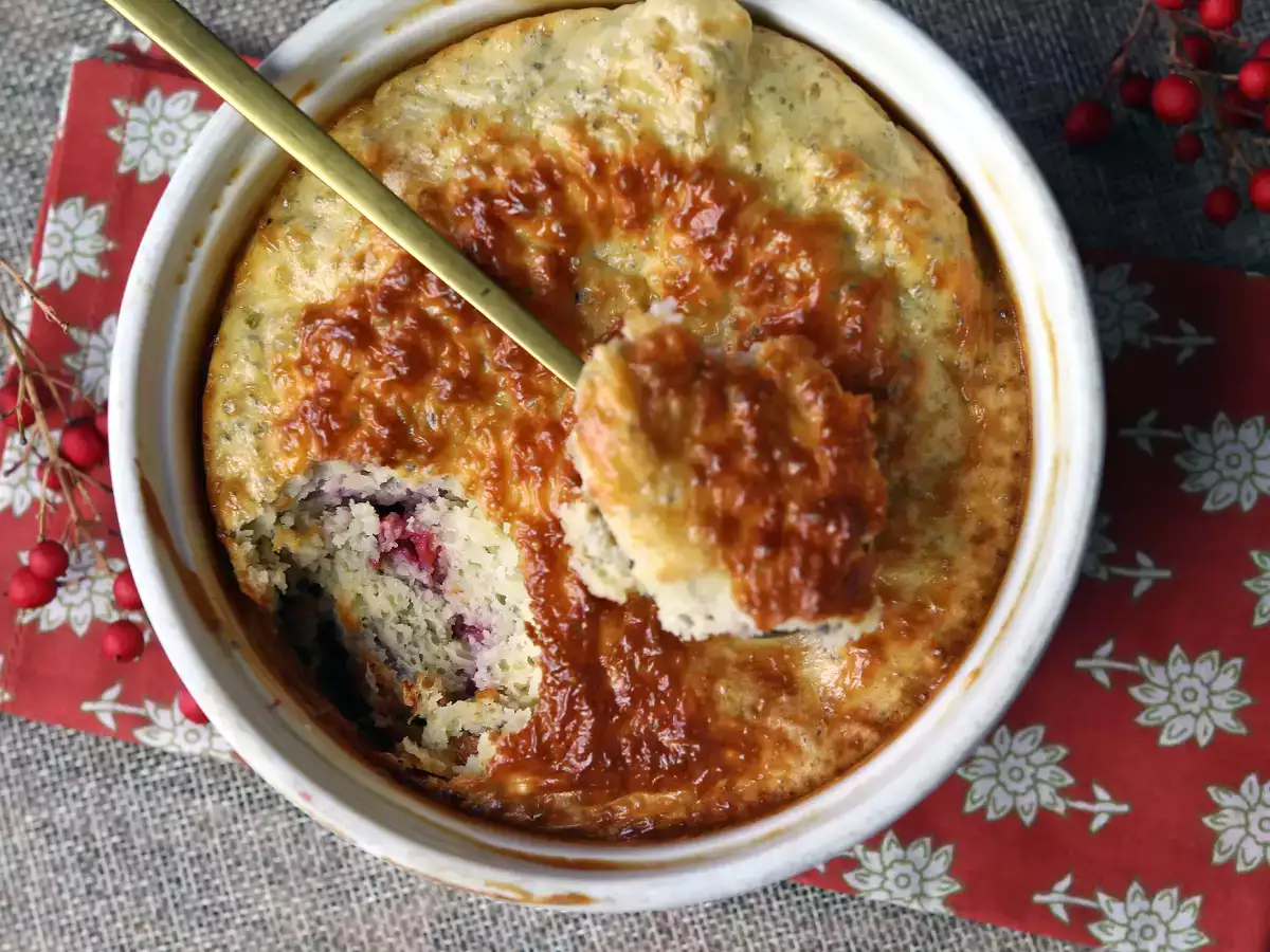 Super-yksinkertainen punainen hedelmä proteiinikakku - kuva 3