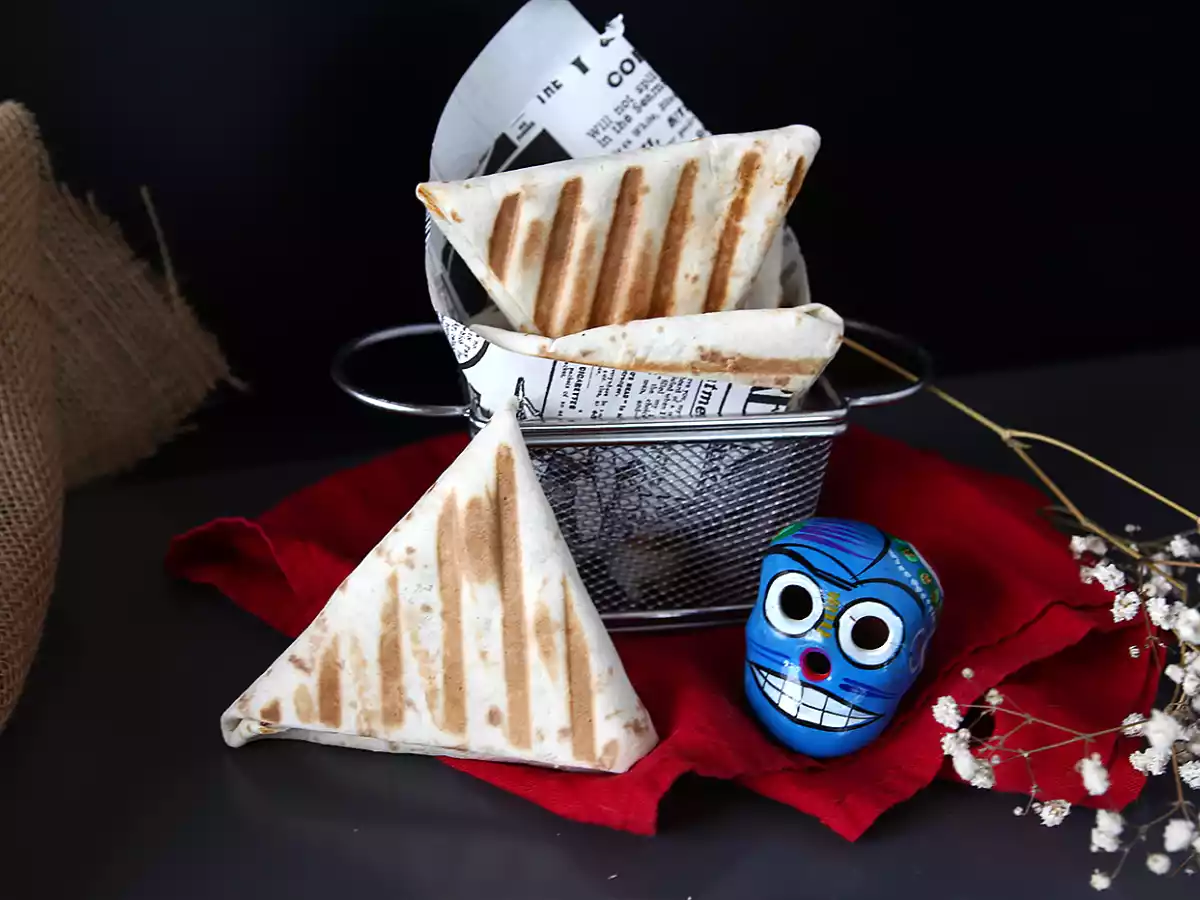 Tacoja jauhelihasamosan kanssa