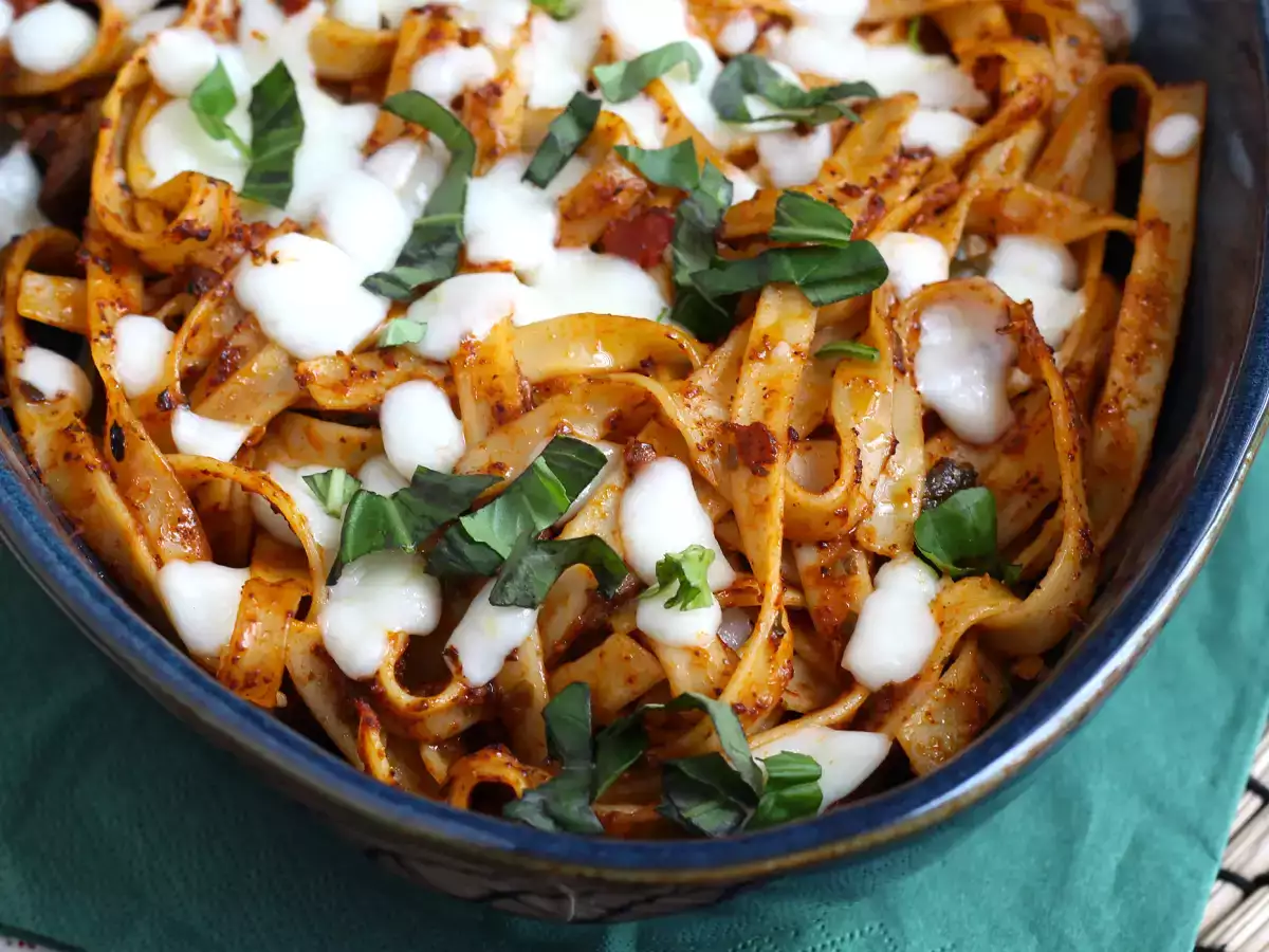 Tagliatelle al forno, hävikin vastainen resepti ylijäämäpastan käyttämiseen. - kuva 2