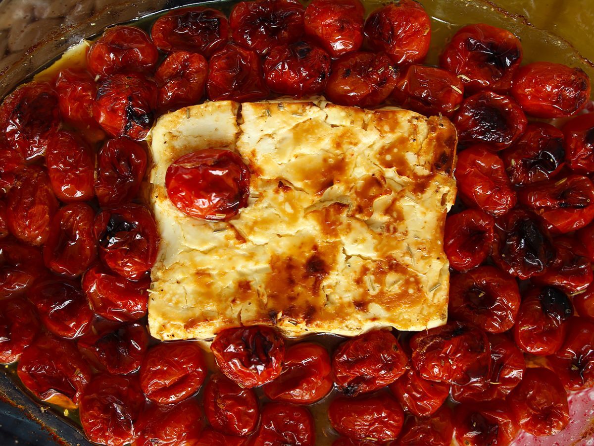 Tagliatelle feta ja kirsikkatomaatit - paistettu fetapasta - kuva 3