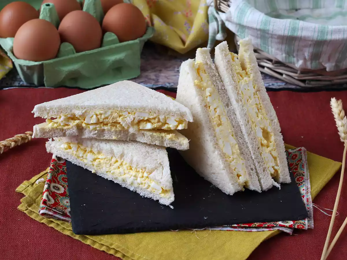 Tamago sando: kuuluisa japanilainen kananmunavoileipä, joka löytyy konbinista!