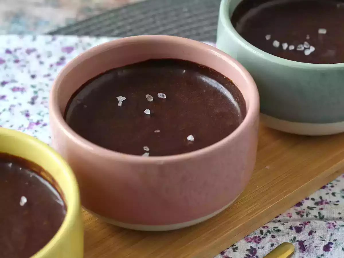 Täydellinen suklaamousse, ultra gourmet, jossa on ripaus suolaa. - kuva 4