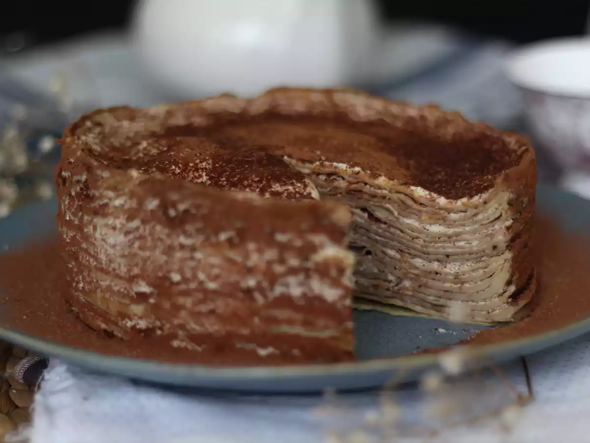 Tiramisu-tyylinen pannukakkukakku kahvin ja kaakaon kera - kuva 5