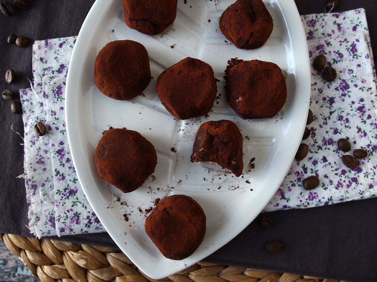 Tiramisu-tyyliset rochers, täydellinen italialainen jälkiruoka miniannoksina kahvin kanssa! - kuva 2