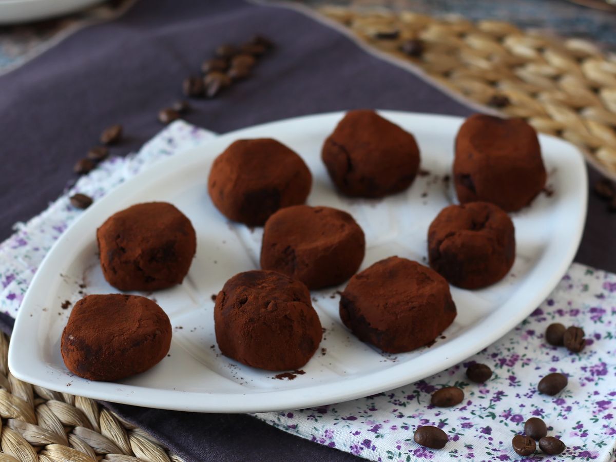 Tiramisu-tyyliset rochers, täydellinen italialainen jälkiruoka miniannoksina kahvin kanssa! - kuva 3