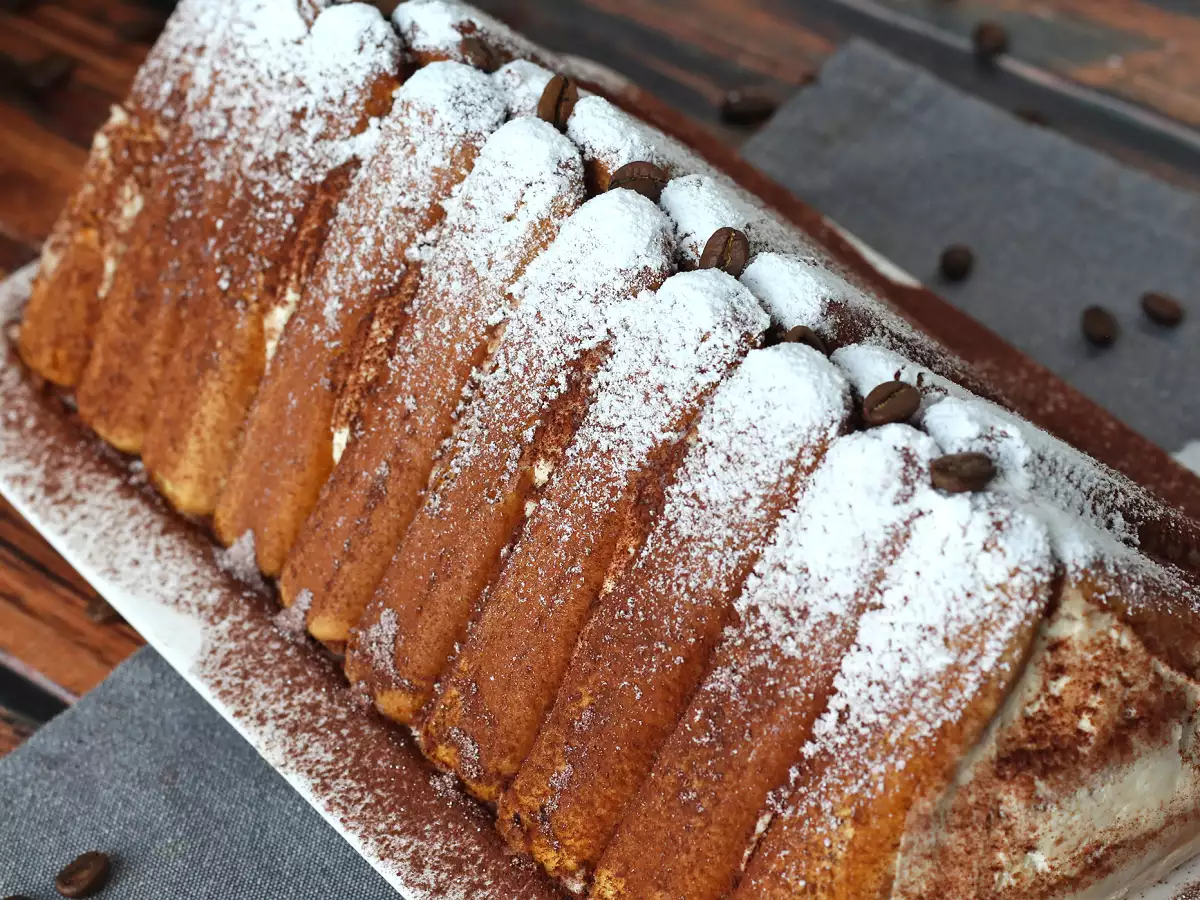 Tiramisun muotoinen tukki ilman muottia kahvin ystäville - kuva 3