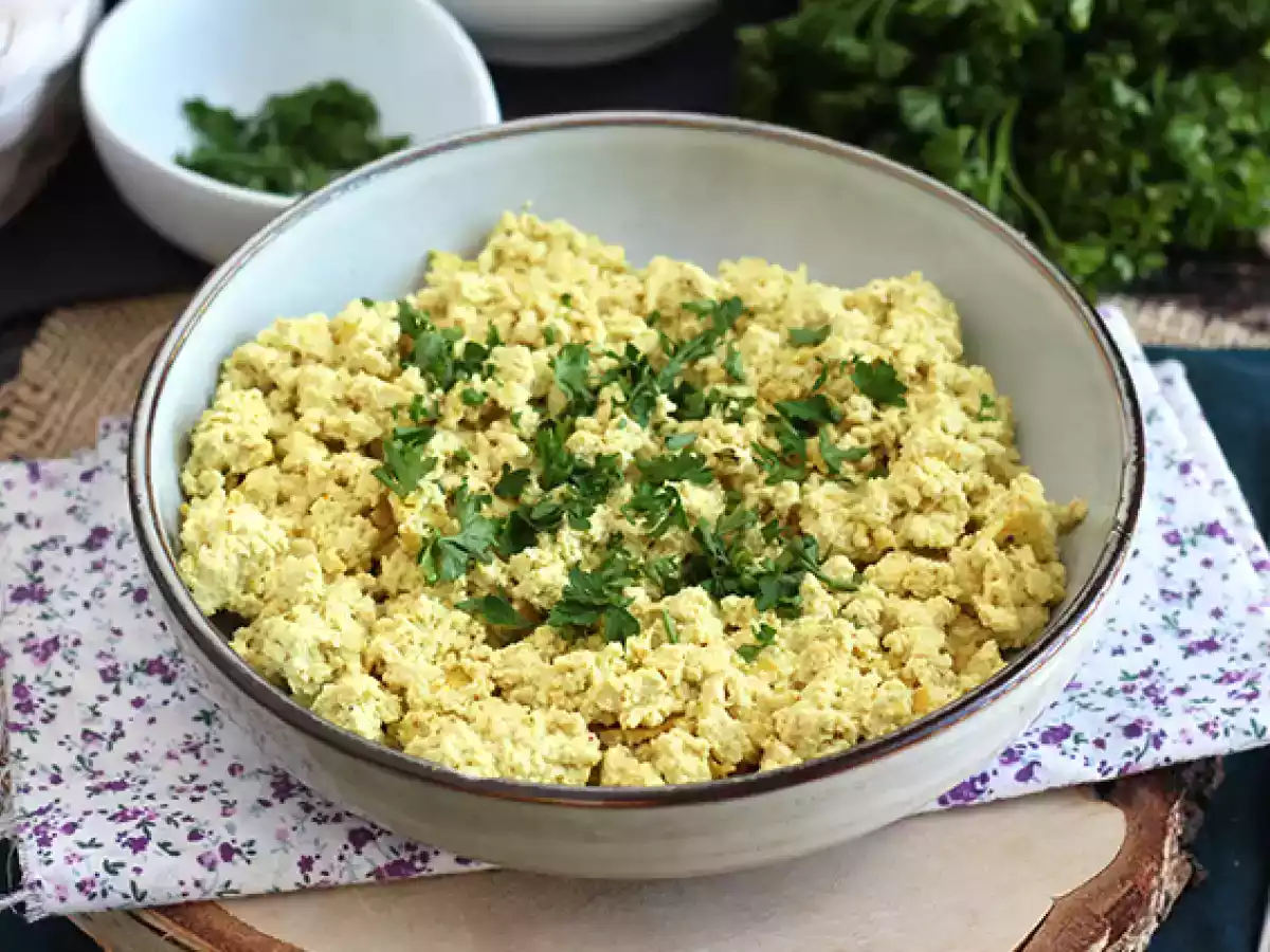 Tofu sekoitus munakokkelin tilalle!