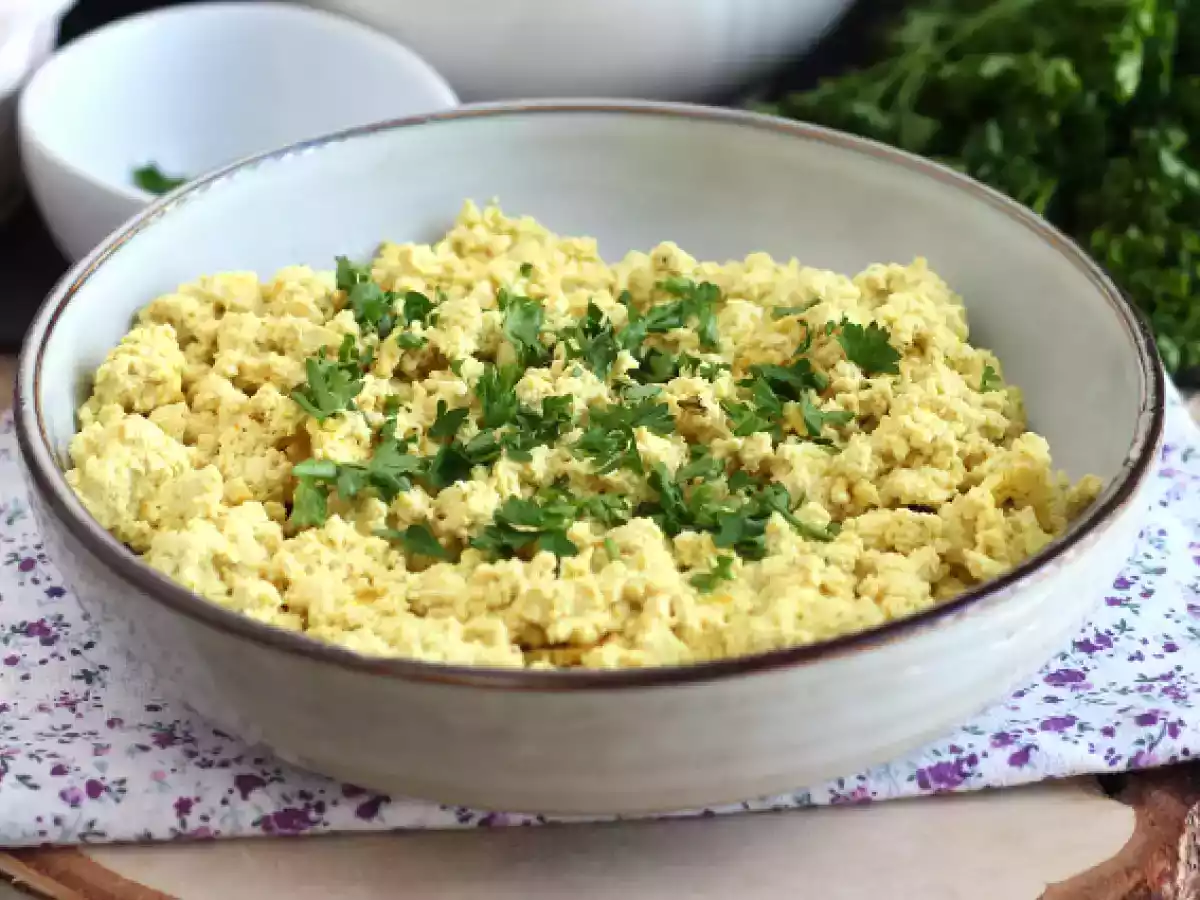 Tofu sekoitus munakokkelin tilalle! - kuva 3