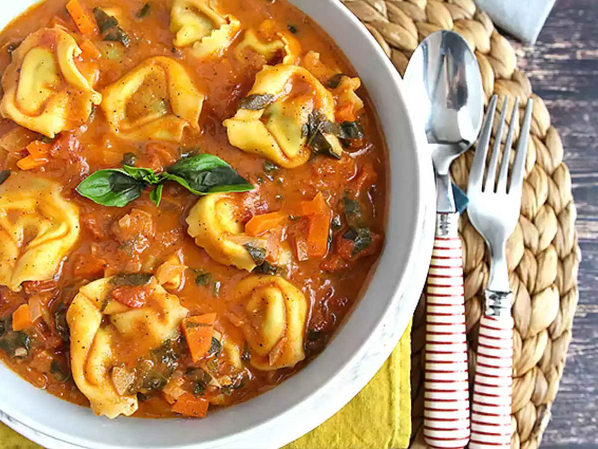 Tortellini-keitto