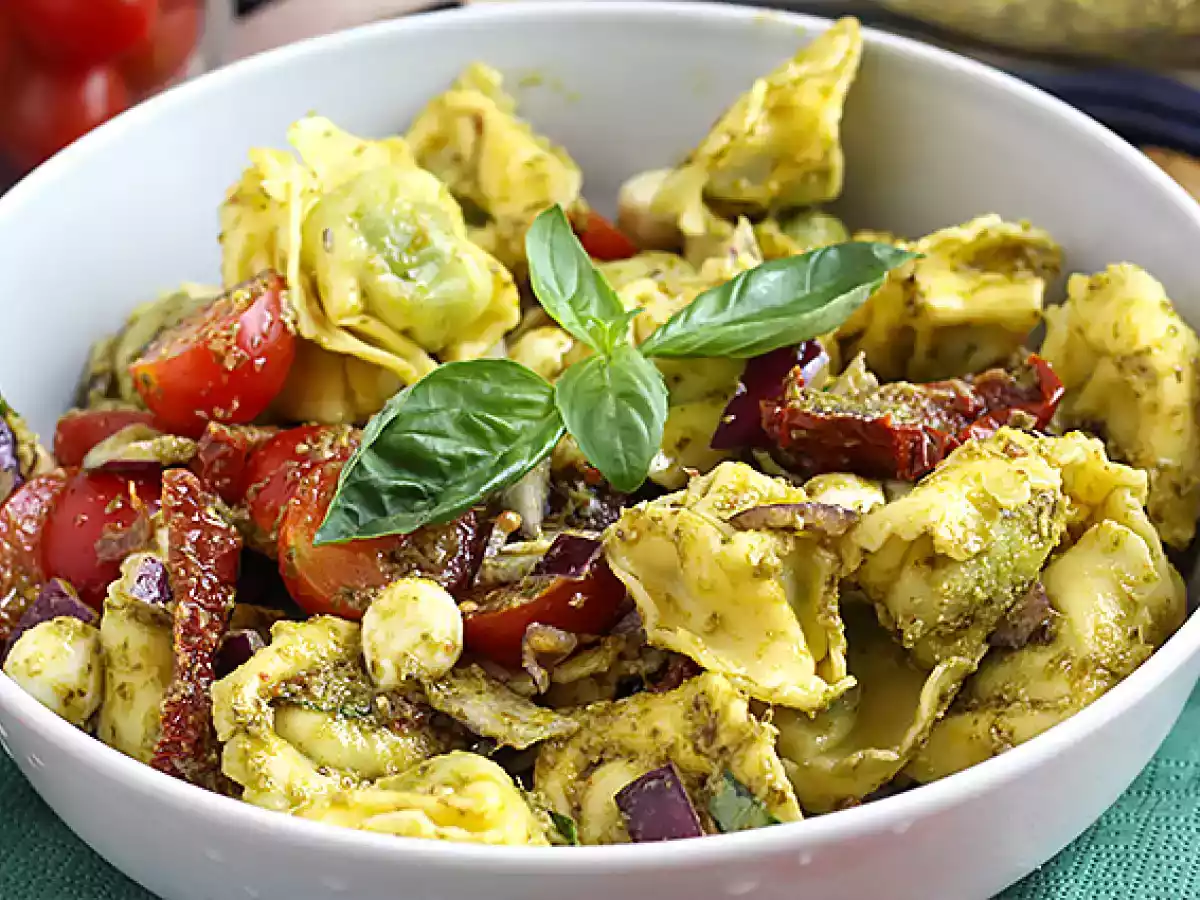 Tortellini-pestosalaatti - kuva 5
