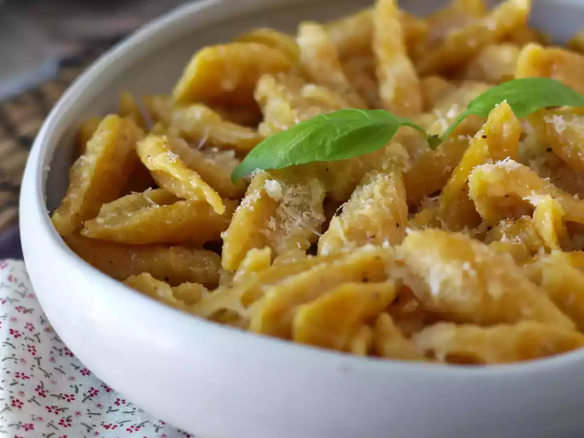 Tuoretta butternut-pastaa vain 2 ainesosasta - kuva 3
