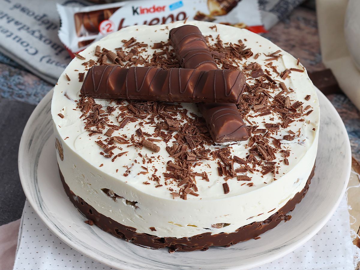 Upea Kinder Bueno -juustokakku ilman leivontaa - kuva 4