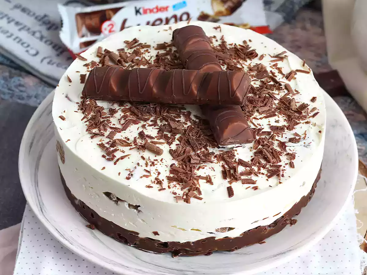 Upea Kinder Bueno -juustokakku ilman leivontaa - kuva 4