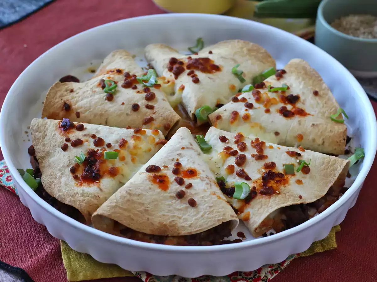 Uunissa paistetut quesadillat mausteisella naudanlihatäytteellä - kuva 2