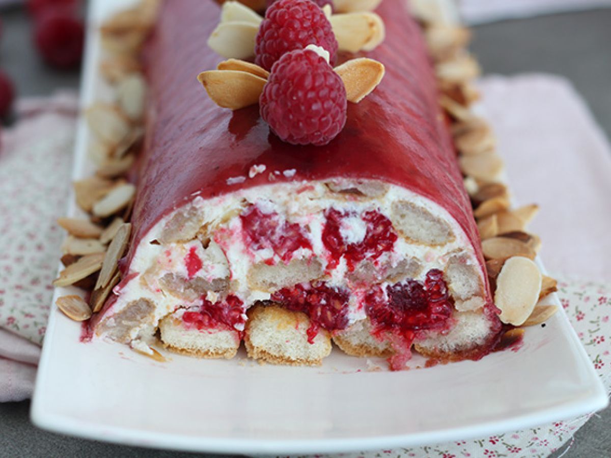 Vadelma tiramisu jouluhalko - kuva 3