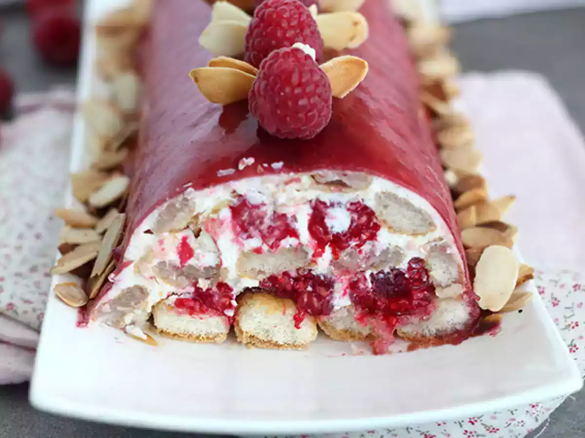 Vadelma tiramisu jouluhalko - kuva 3