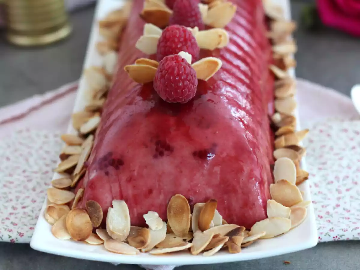 Vadelma tiramisu jouluhalko - kuva 4