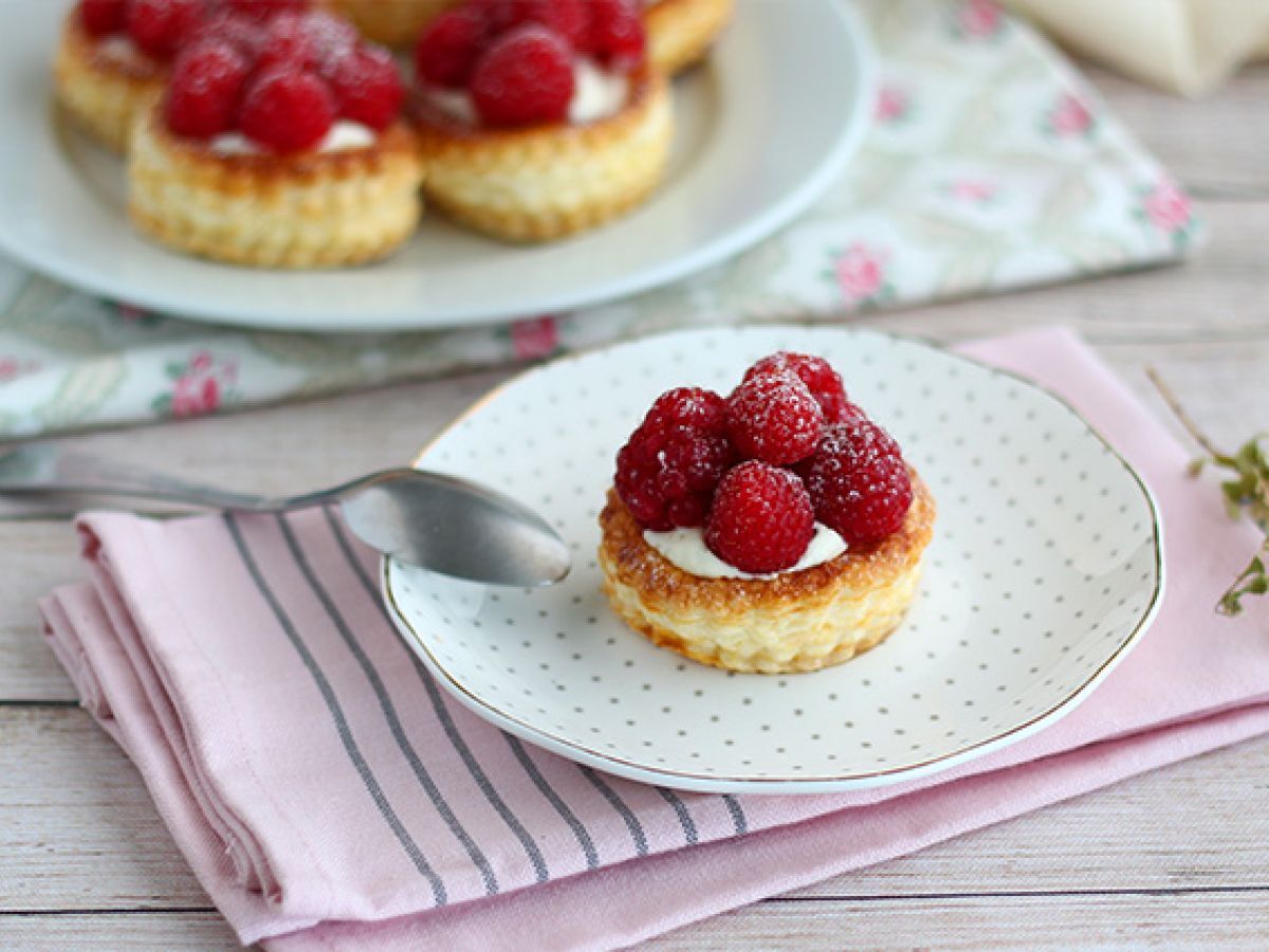 Vadelmat ja mascarpone vol au vent -jälkiruoka - kuva 2