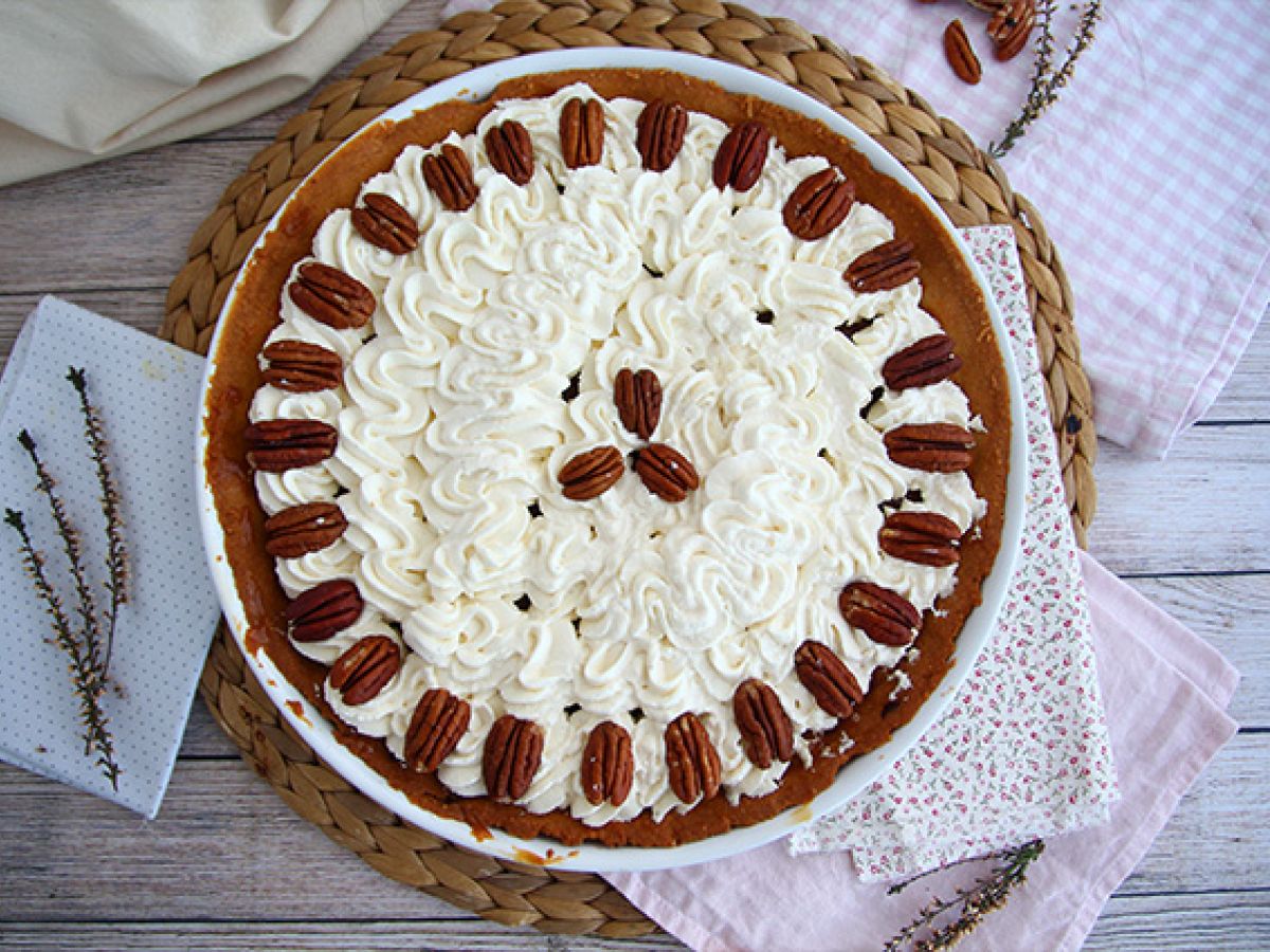 Vaniljakaramelli-pekani-pähkinätorttu