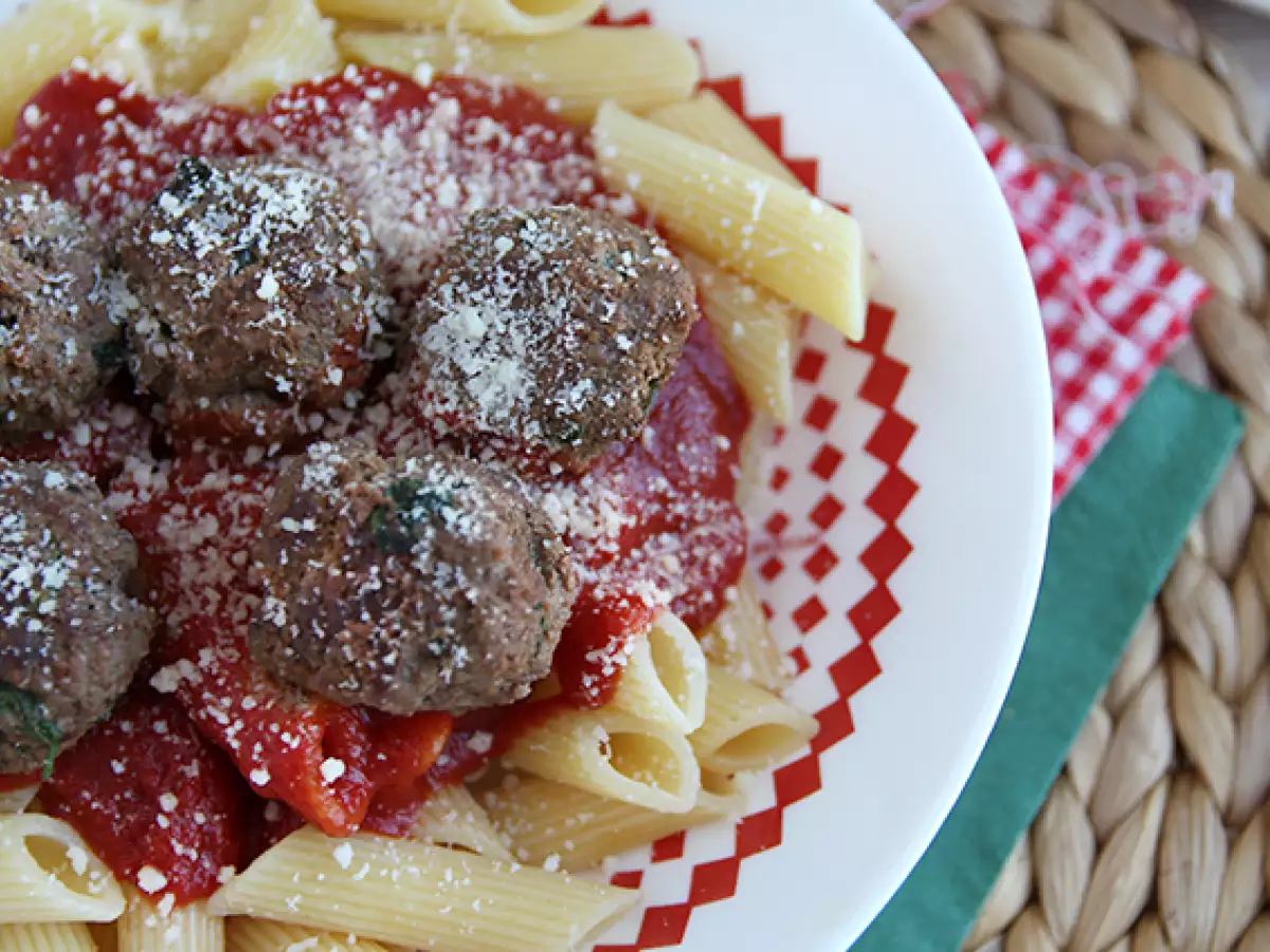Vasikanliha-parmesaanilihapullat - kuva 5