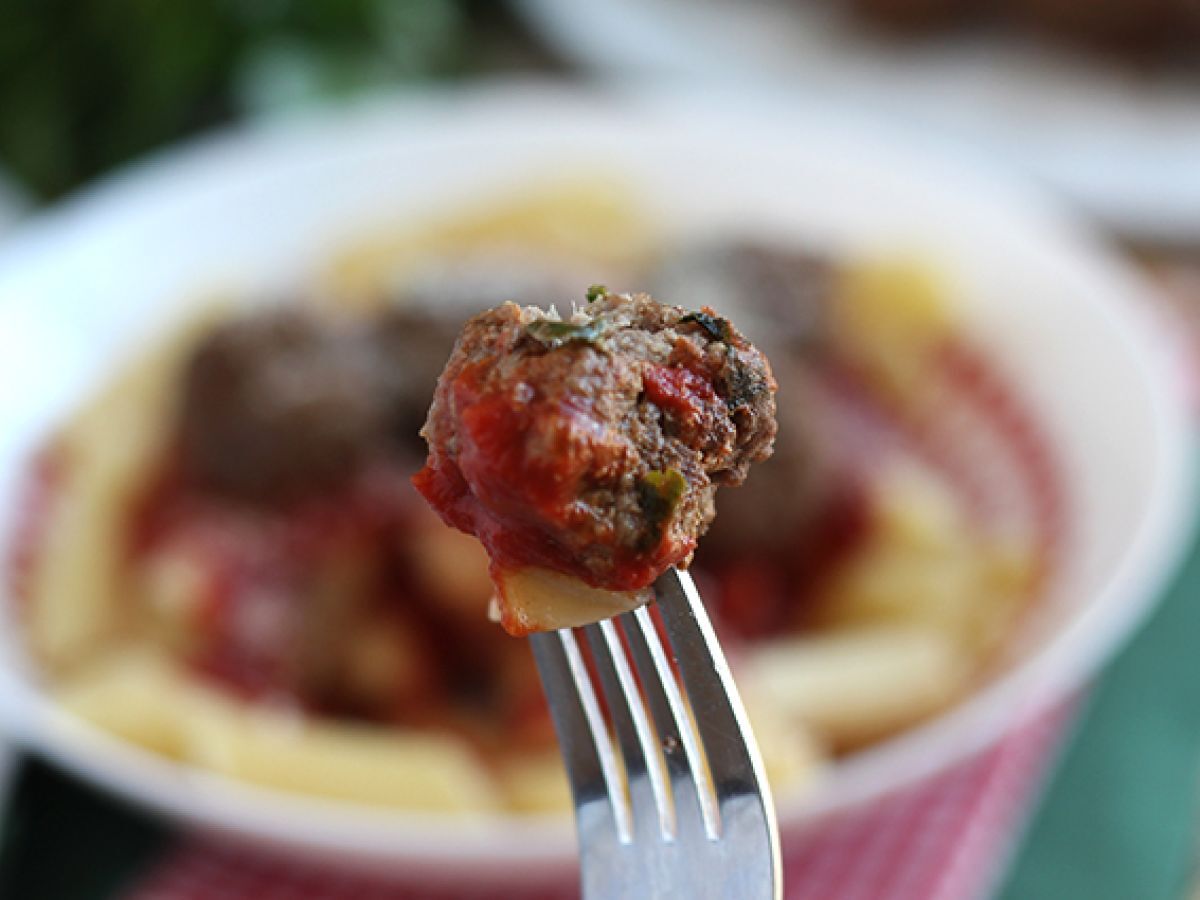 Vasikkaliha ja parmesaanilihapullat - kuva 4
