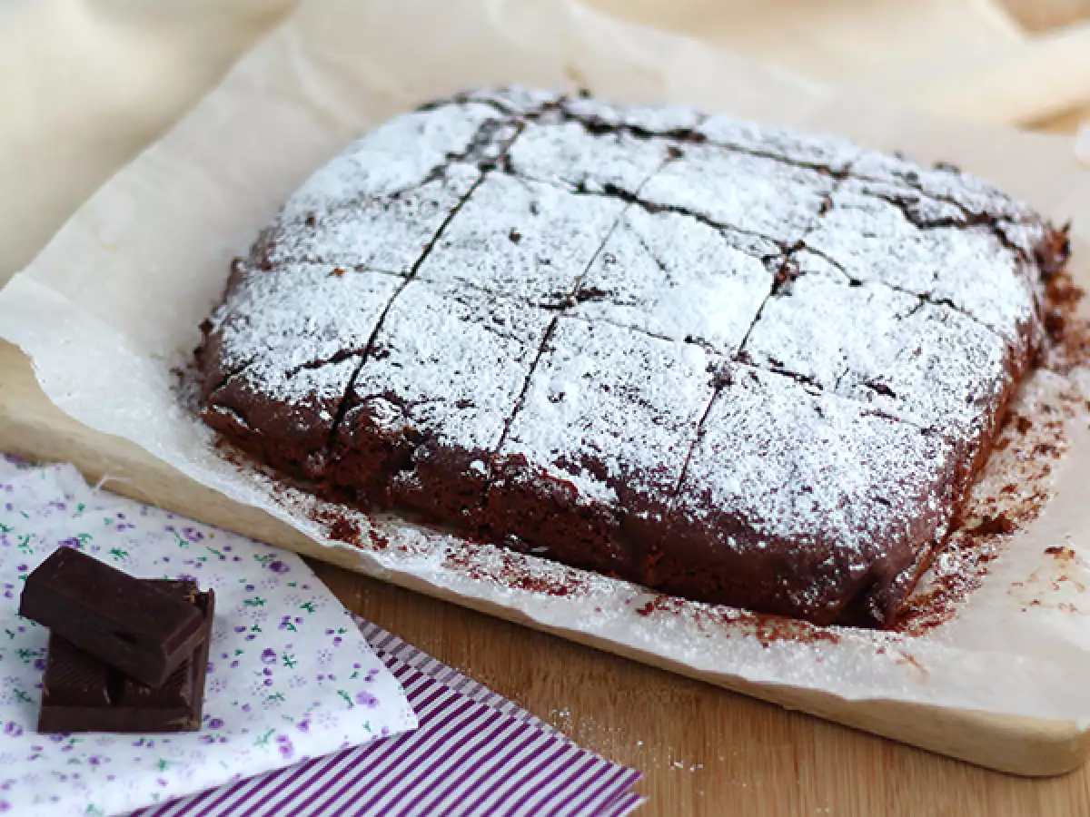 Vegaaninen brownie ilman kananmunia tai maitoa