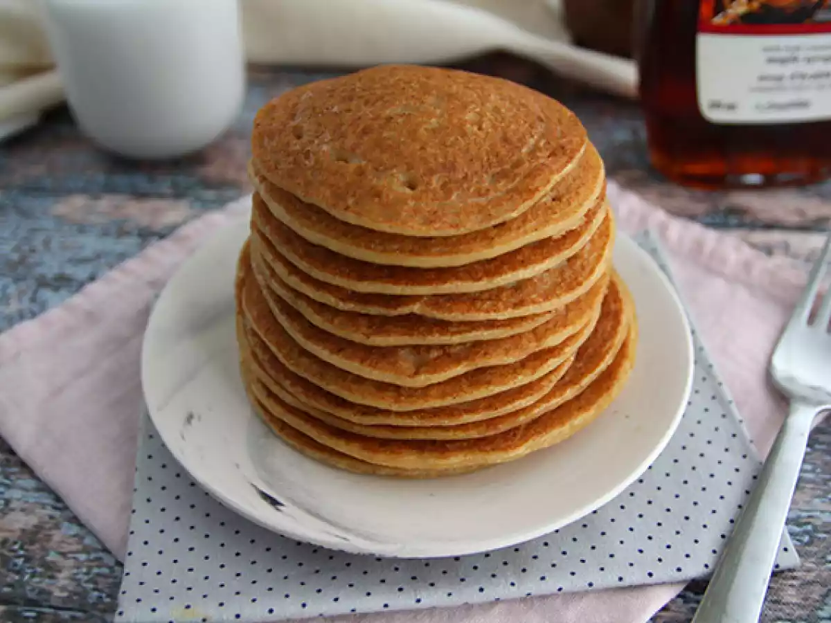 Vegaanisia ja gluteenittomia pannukakkuja