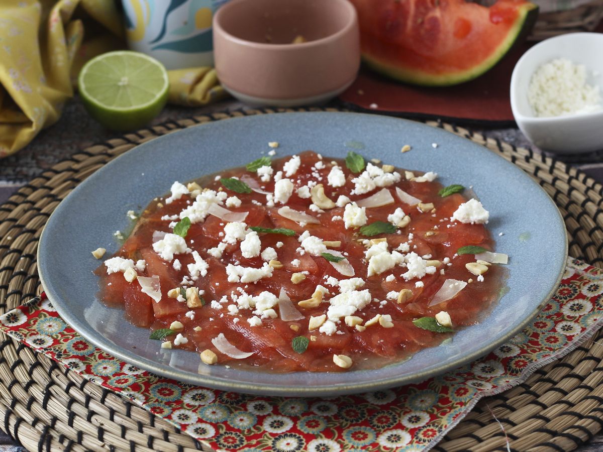 Vesimeloni Carpaccio: virkistävä kesäalkupala