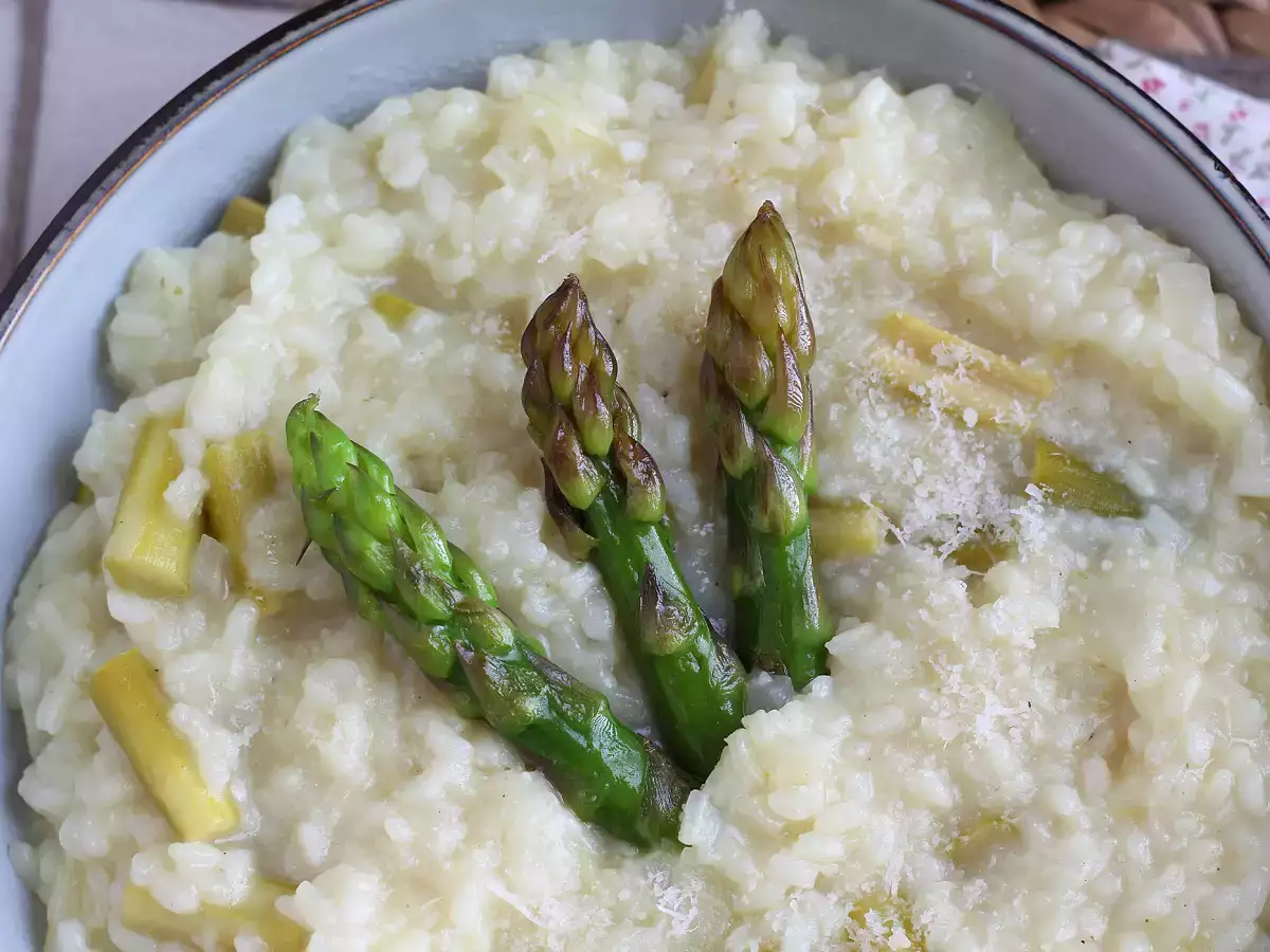 Vihreä parsa- ja parmesaanirisotto - kuva 2
