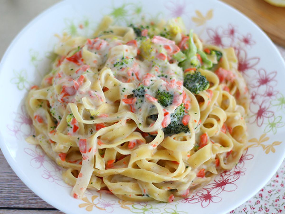 Yhden padan pasta - Tagliatelle lohen ja parsakaalin kanssa - kuva 2